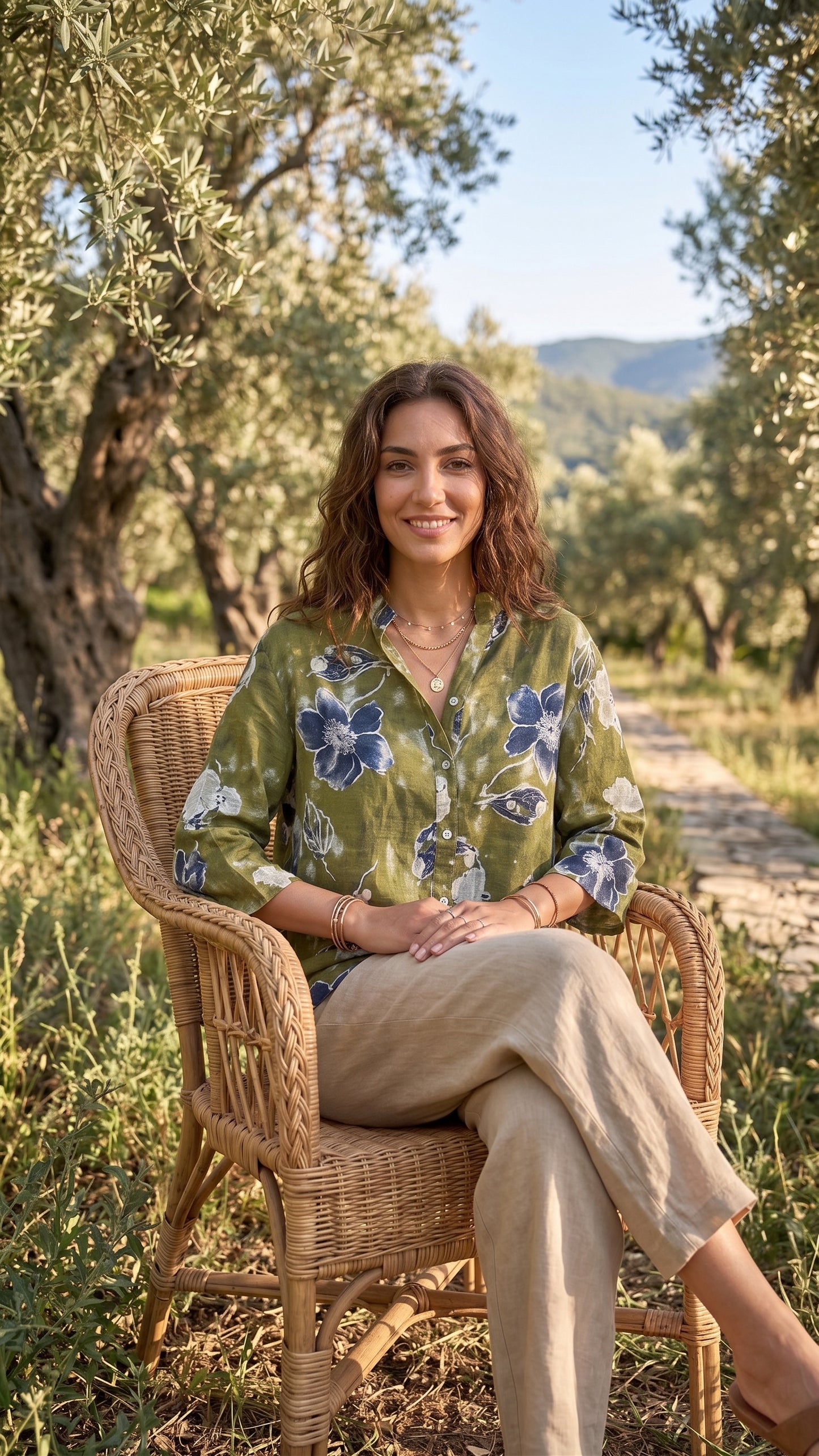 Haki Çiçek Desenli %100 Pamuk Gömlek