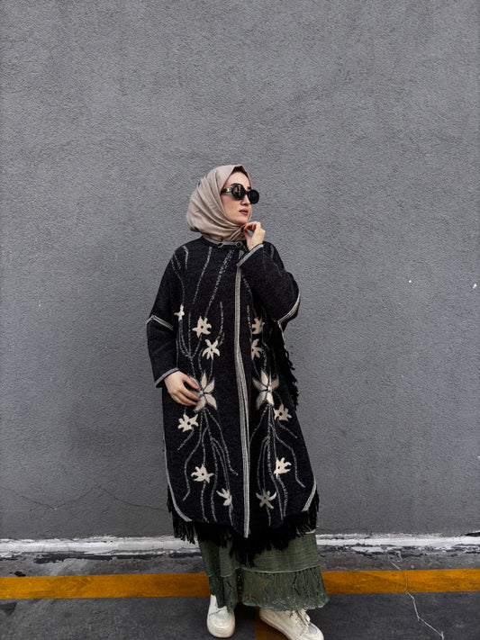 Çiçek Desenli Panço Modeli