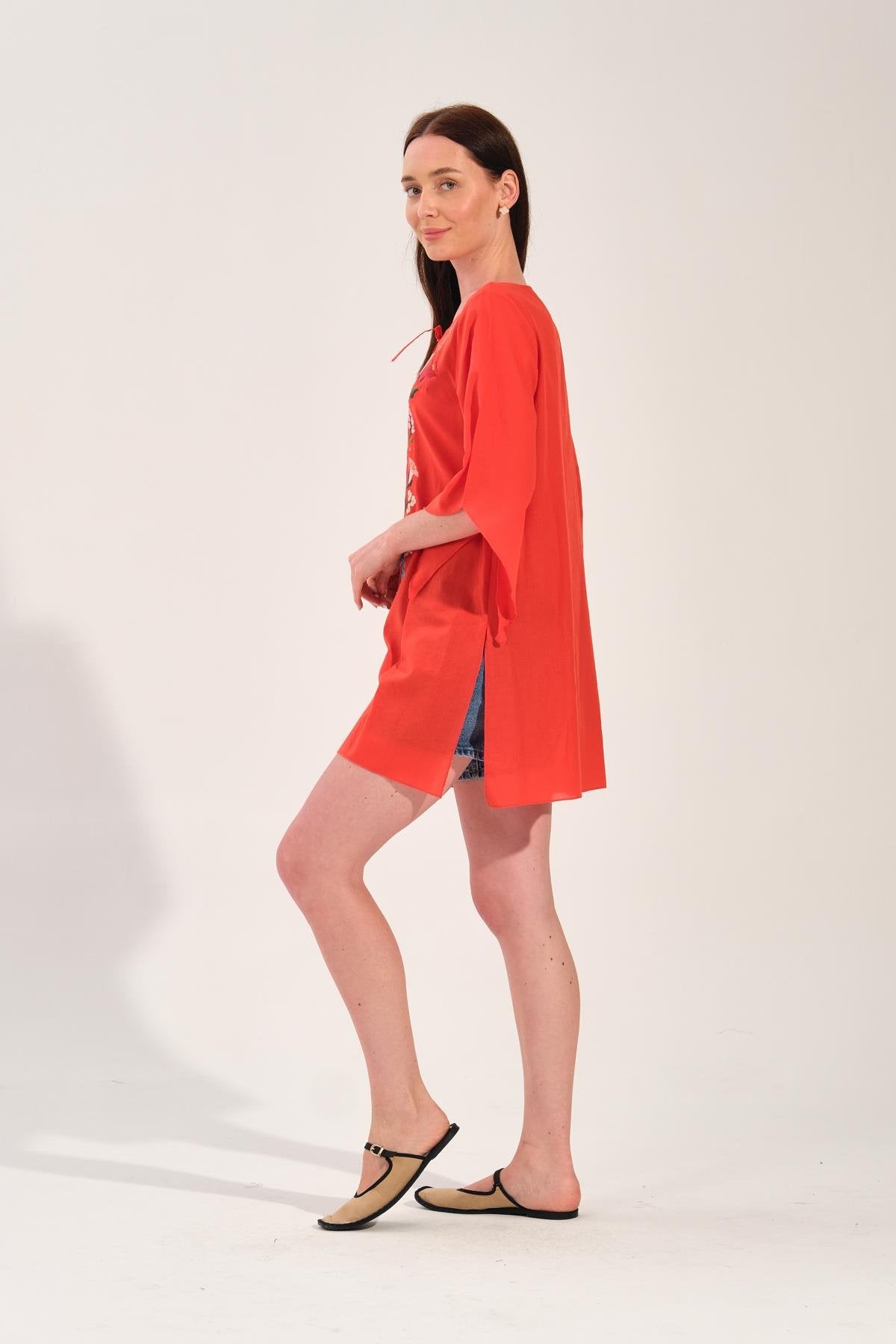 Kırmızı Çiçek Nakışlı Kimono Tunik