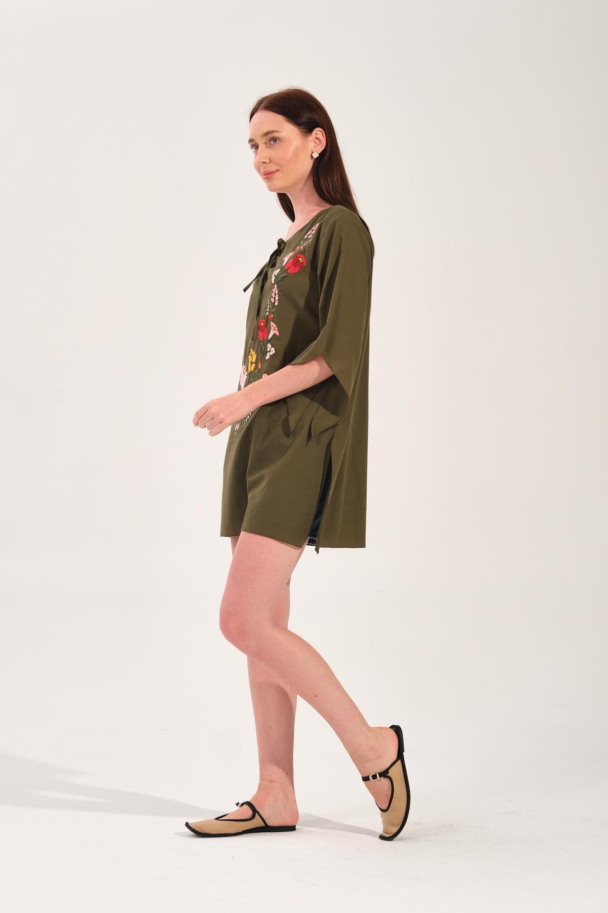 Haki Çiçek Nakışlı Kısa Kaftan Elbise