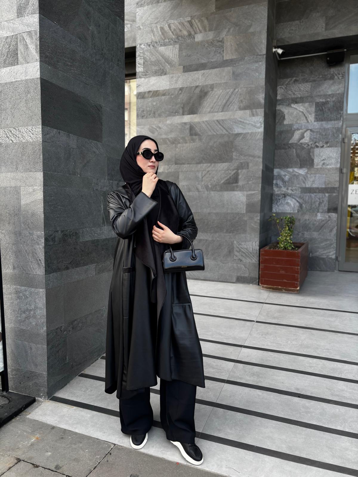 Dökümlü Uzun Deri Ceket