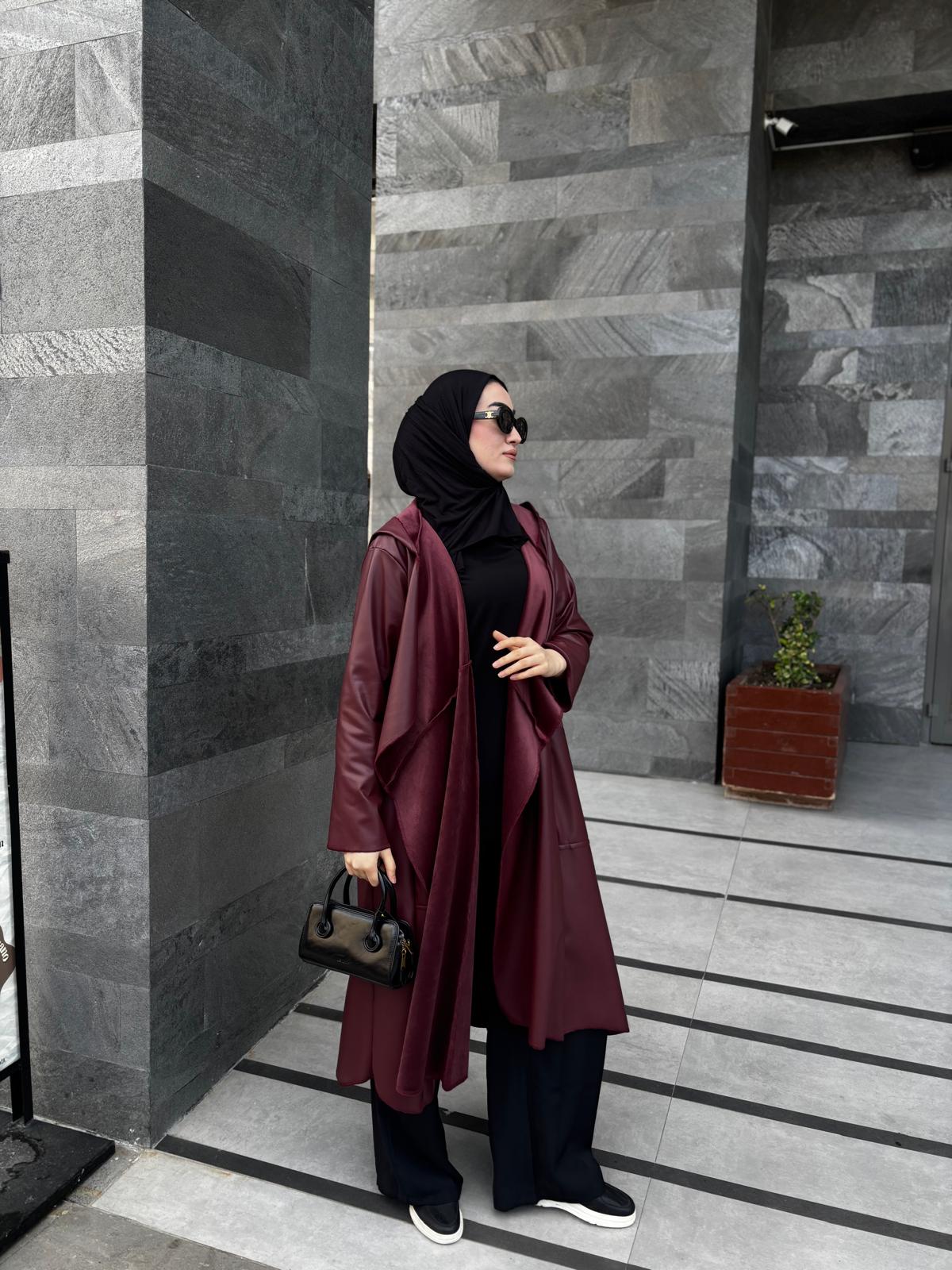 Dökümlü Uzun Deri Ceket